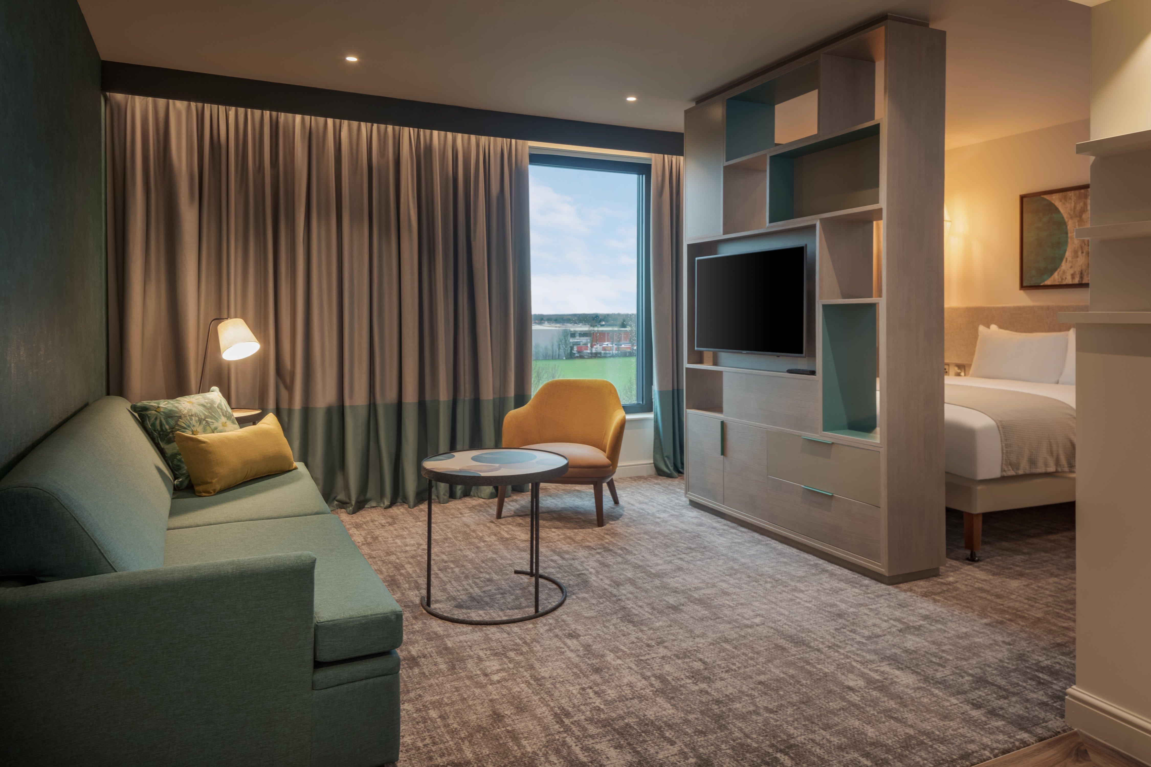 Staybridge Suites London Heathrow - Bath Road, An Ihg Aparthotel Хитроу Экстерьер фото